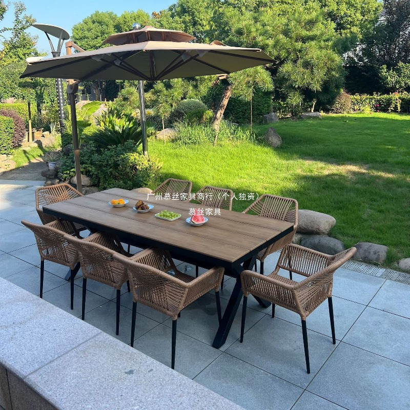 Outdoor Furniture With Umbrella - Conjunto de Mesa e Cadeiras de